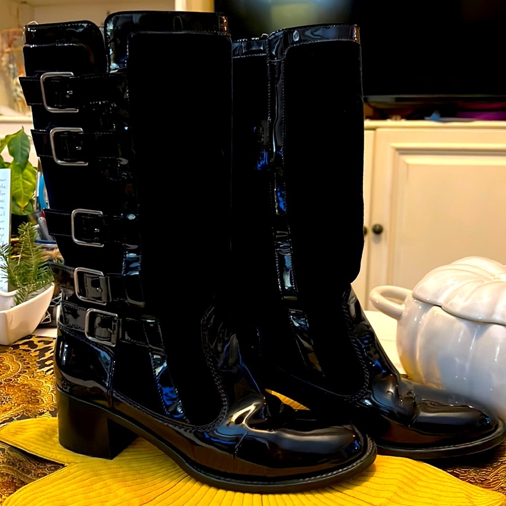 Chanel Navy Patent Leather Boots